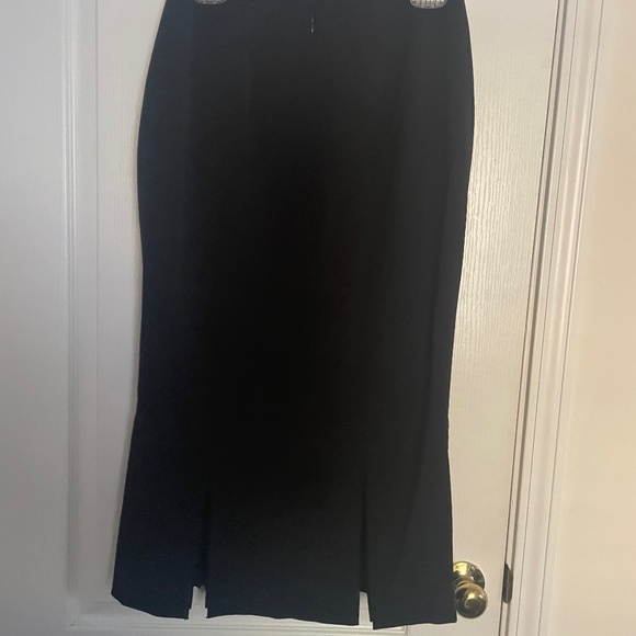 Lena Gabrielle New York black skirt size 4 - Picture 7 of 11